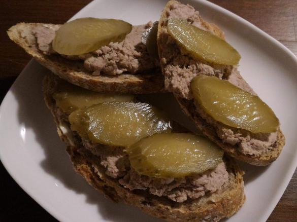 Pasta kanapkowa z gotowanej wołowiny