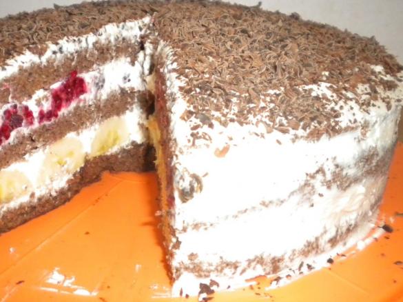 Tort malinowo-bananowa fantazja