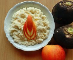 Czarna rzodkiew (czarna rzepa) z jabłkiem - surówka