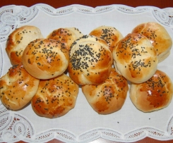 BUŁKI MAŚLANE NA MLEKU KOZIM