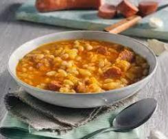 Serbska zupa fasolowa