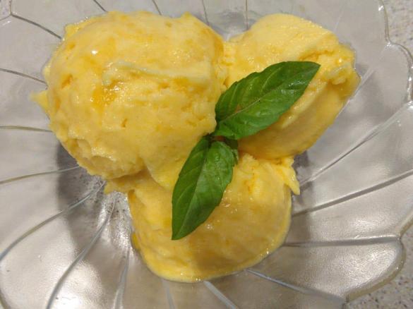 Sorbet z ananasa i mango