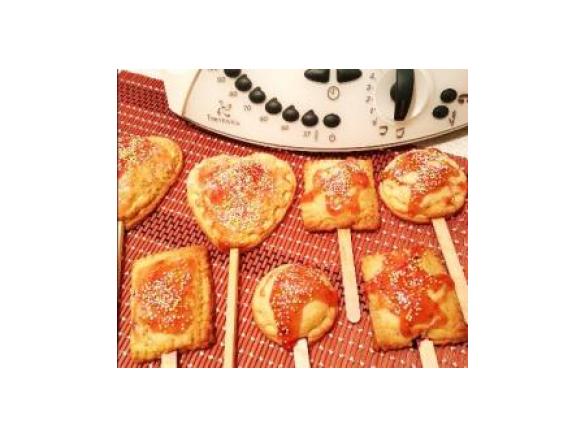 Kruche owocowe lizaki