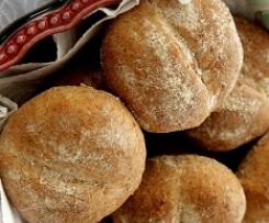 Bułki razowe