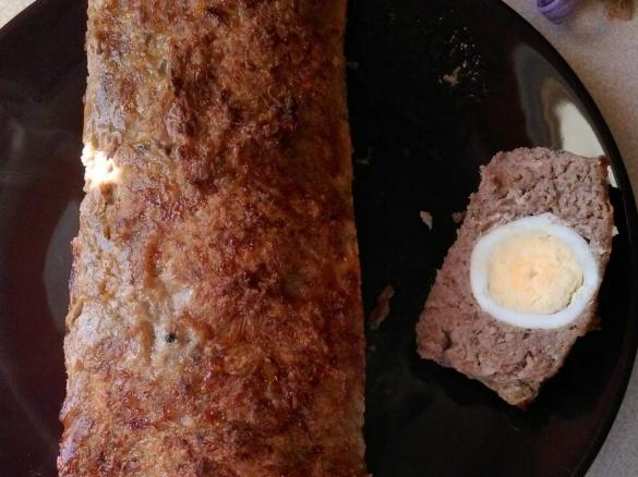 Pieczeń rzymska z jajkiem