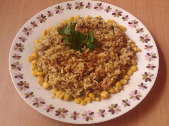 Fasolka mung z brązowym ryżem