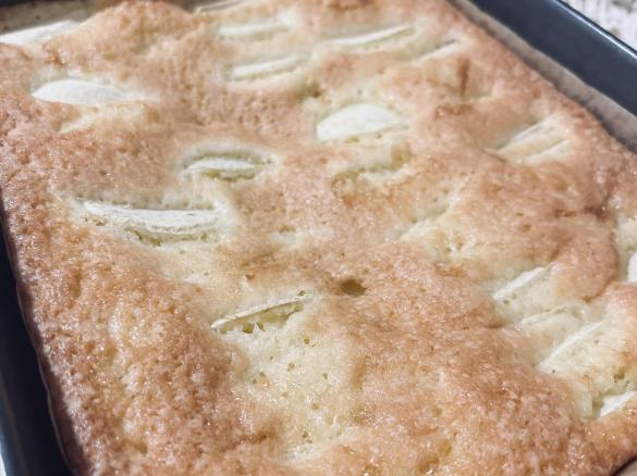 Ucierane ciasto z jabłkami babci Jadzi