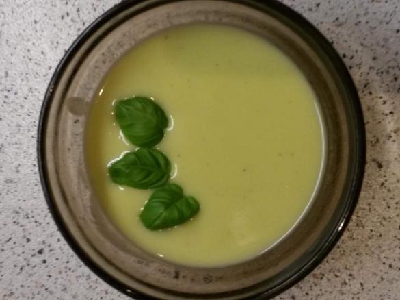 Zupa krem z cukinii
