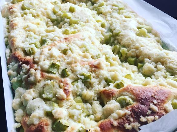 Ciasto drożdżowe z owocem