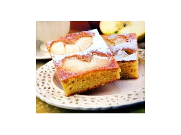 Ucierane ciasto z owocami