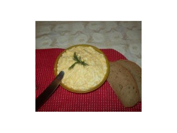 Pasta serowo jajeczna  z czosnkiem