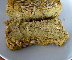 Pasztet z ciecierzycy z ogórkiem kiszonym