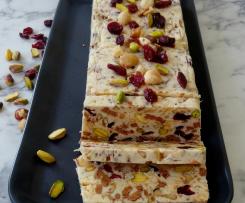 Blok waniliowy z pistacjami, żurawiną i orzechami