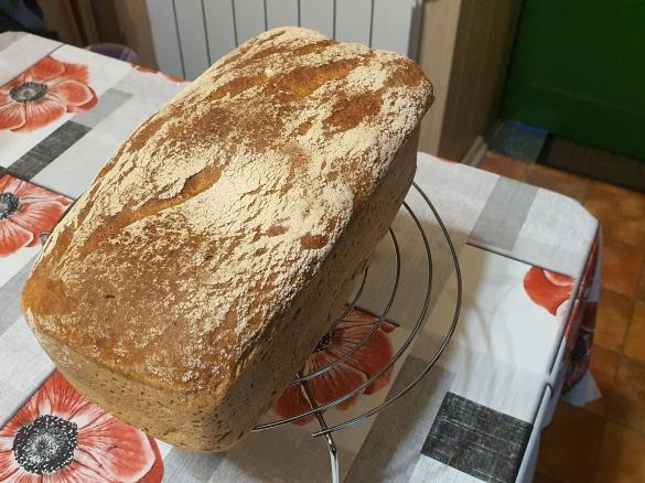 Chleb żytnio-pszenny