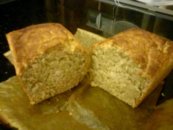 Bezglutenowy chleb z kaszy gryczanej niepalonej