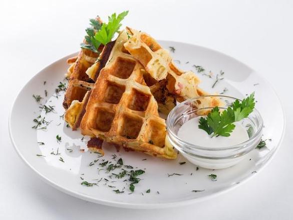 KETO gofry z kremem czekoladowym z awokado, kawa kuloodporna