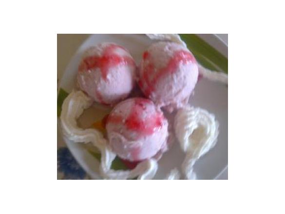 Lody owocowe z białek