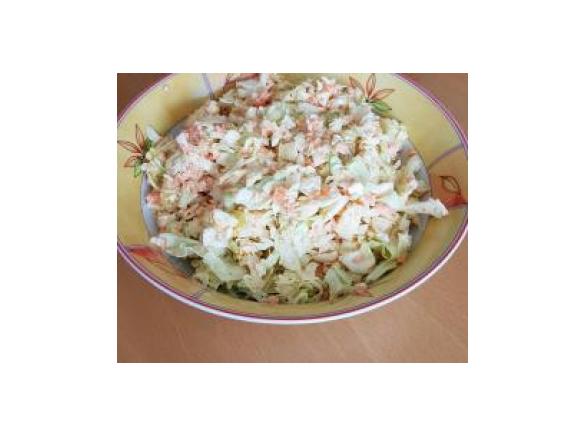 Surówka z białej kapusty