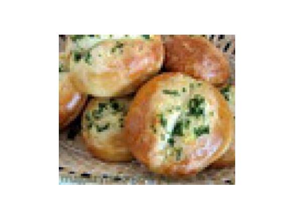 CHLEB Z CZOSNKIEM I PIETRUSZKĄ