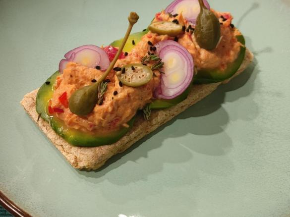 PASTA Z TUŃCZYKA I PAPRYKI