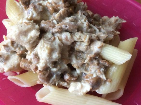 kurczak z sosem kurkowym