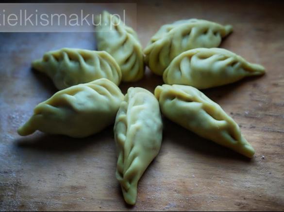 Pierogi z soczewicą czerwoną