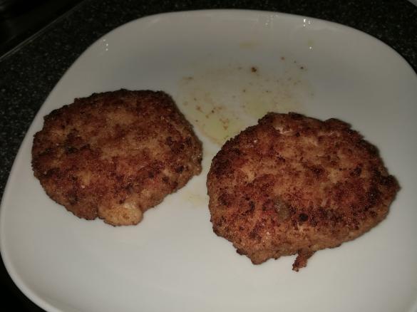 Kotlety mielone drobiowe z szynka i serem