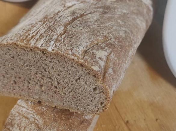 CHLEB PEŁNOZIARNISTY