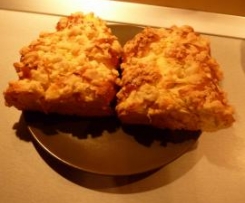 Chałka z budyniem i kruszonką :-)