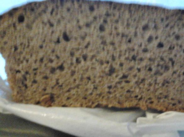 chlebek razowy na barszczu