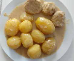 Pulpety w sosie z kurek