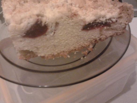 Szybko znikające ciasto z mrożonymi owocami