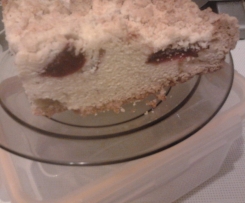 Szybko znikające ciasto z mrożonymi owocami