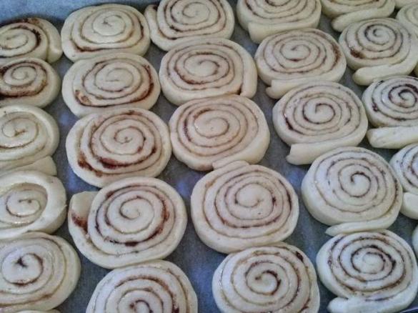 CYNAMONOWE ŚLIMACZKI