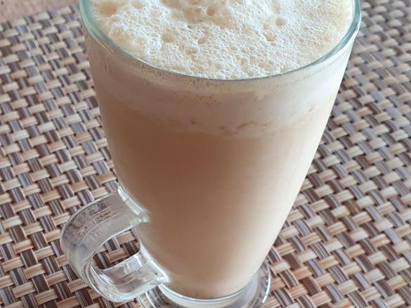 Cafe Latte Frappe (z lodami)