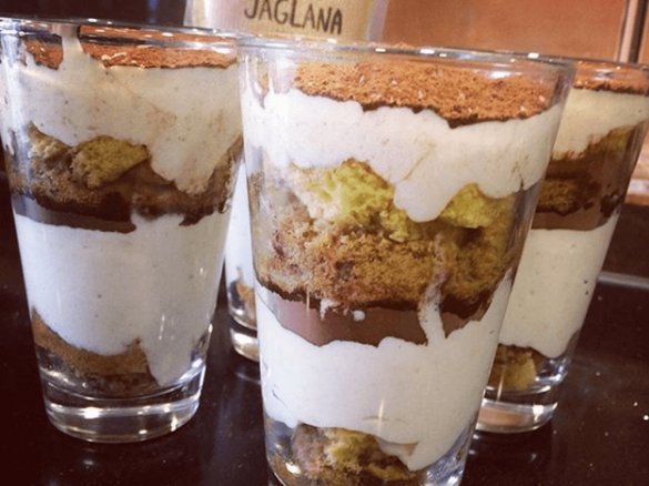 NAJLEPSZE FIT TIRAMISU (bez glutenu, bez surowych jajek)
