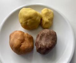 Ciastolina w trzech kolorach