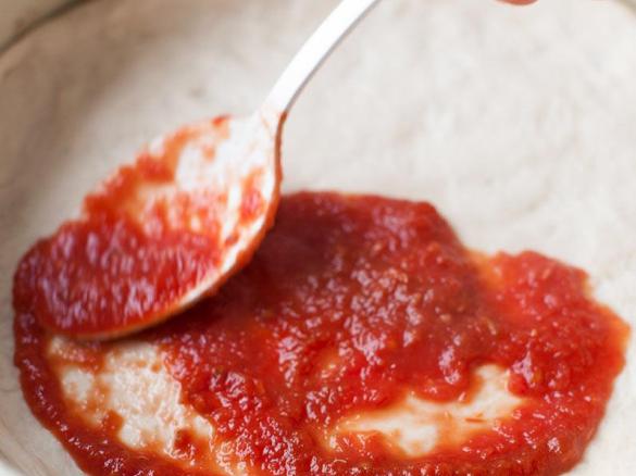 Sos pomidorowy do pizzy