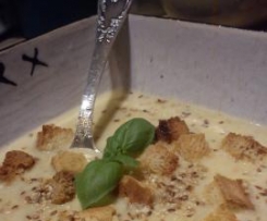 Zupa serowa wykwintna