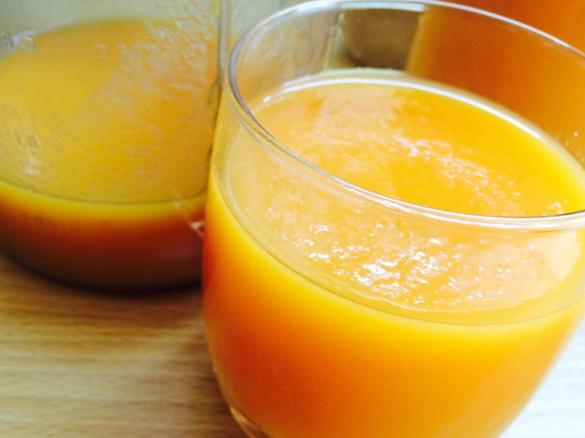 Sok a'la Kubuś z marchwi i jabłek