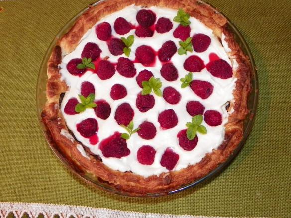 CZEKOLADOWA TARTA  Z MALINAMI