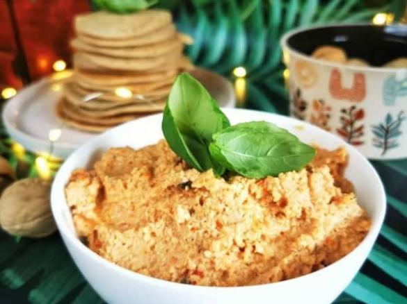 Wegańska pasta śródziemnomorska