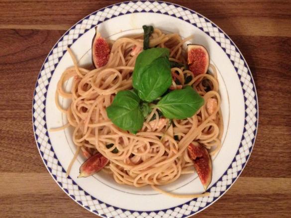 Aromatyczne spaghetti z kurczakiem i pieczarkami