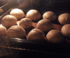 bułeczki na zakwasie,z chrupiącą skórką