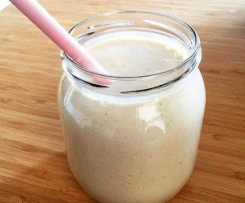 Smoothie bananowo-kokosowe z masłem orzechowym