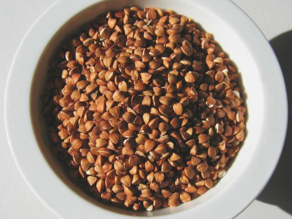 Kasza gryczana z suszonymi pomidorami i soczewicą