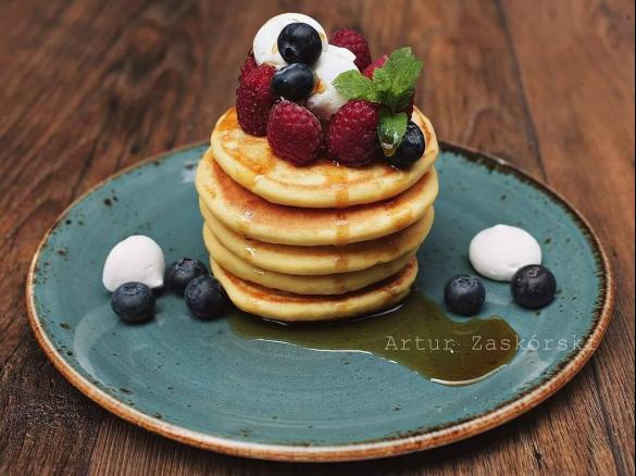 PANCAKES Z MĄKI KUKURYDZIANEJ