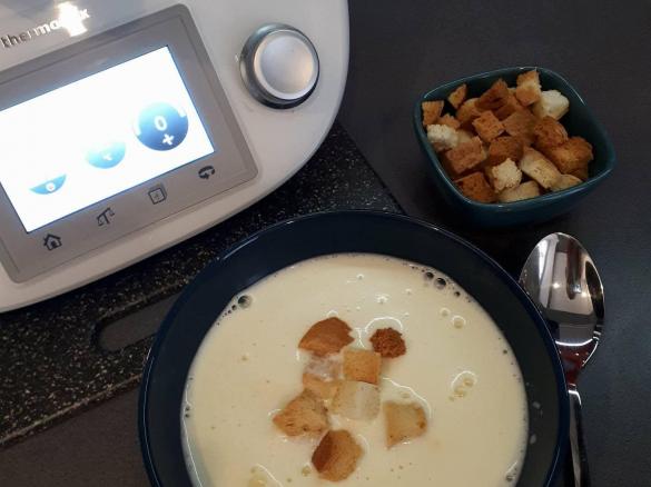 Zupa serowa, szybka, łatwa i smaczna