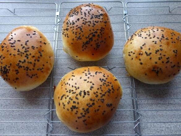 Bułki do hamburgerów