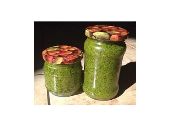 pesto z czosnku niedżwiedziego